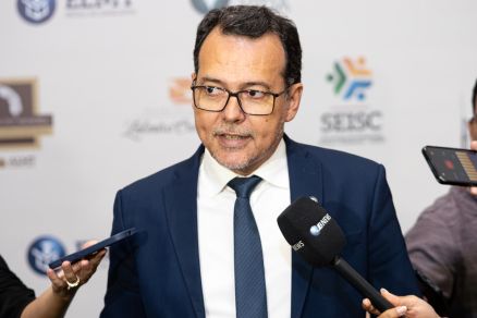 O deputado estadual L�dio Cabral afirmou que a federa��o deve pensar no futuro