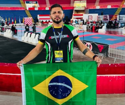 O lutador Agnon Costa, que vai disputar o Sul-Americano de Kickboxing
