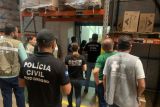 Polcia d batida em distribuidora e apreende 7 mil whiskies