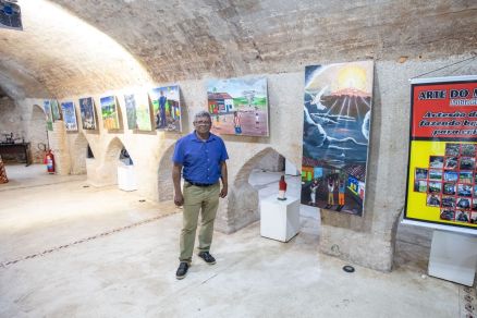 O artista plstico e arteso Edewilson Miranda da Silva