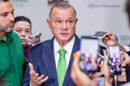 O senador Wellington Fagundes, que � candidato ao Pal�cio Paiagu�s