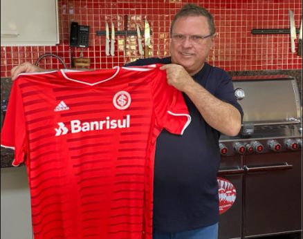 O ex-governador e ex-ministro da Agricultura Blairo Maggi, torcedor Colorado de mal com time