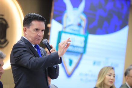 Presidente do TCE-MT, conselheiro Srgio Ricardo, durante abertura do 1 Frum de Auditores e Controladores do Estado