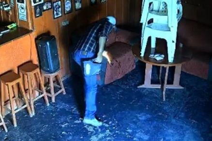 Washington Pereira, incndiando boate aps briga da esposa, a vereadora Claudia Kaffer 