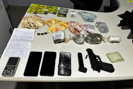 Trs faccionados foram presos com drogas, armas, munies e dinheiro 
