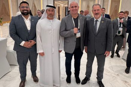 O prefeito de Cuiab, Abilio Brunini, fez convite formal a delegao rabe