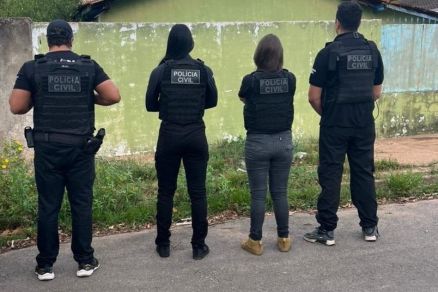 Policiais civis cumpriram mandados contra o suspeito do crime