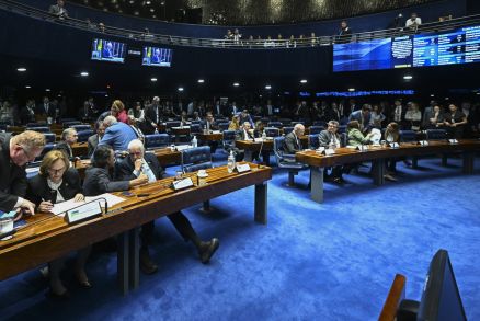 A proposta, que altera a Lei de Est�gio, de 2008, segue agora para san��o do presidente