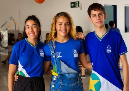 Os estudantes devero produzir um vdeo com o tema Enem 2025: porta de oportunidades, estimulando outros colegas a realizarem o exame