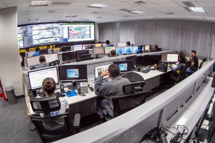 Sala do Centro Integrado de Operaes da Segurana Pblica (Ciosp), em Cuiab, onde ficam centralizadas as imagens de todas as cmeras instaladas em todo o Estado