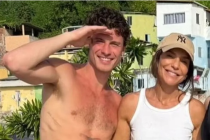 Shawn Mendes posa ao lado de Ivete Sangalo