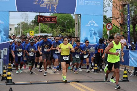A 7 Corrida do Judicirio aconteceu na manh deste domingo (9) em Cuiab 