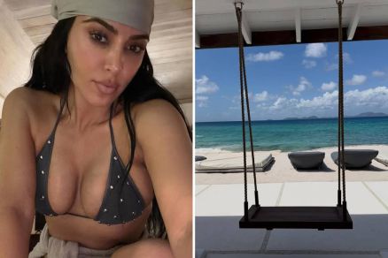 Kim Kardashian publica fotos curtindo praia e piscina no Caribe 