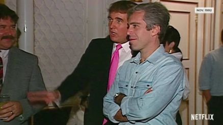 Donald Trump e Jeffrey Epstein em 1992 durante festa na manso do ento empresrio e atual presidente dos Estados Unidos