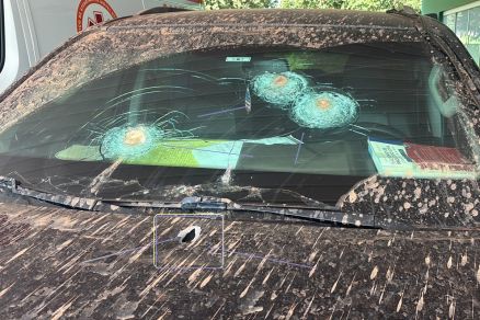 Caminhonete de advogado era blindada; vtima no sofreu ferimentos 