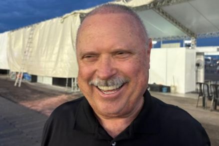 O ex-governador Blairo Maggi, que fez implante capilar e deixou bigode crescer (Foto: Olhar Direto)