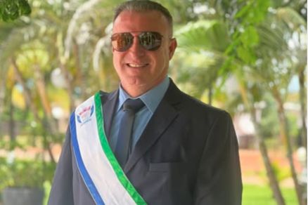 O prefeito de Marcelndia, Celso Luiz Padovani, que assinou o contrato com a empresa