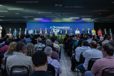 Os debates abordam desde tendncias geopolticas e minerais crticos