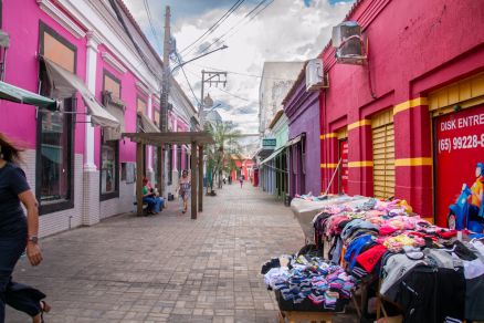 Centro de Cuiab tem diversas lojas fechadas e vendas caram at 80% nos ltimos meses 