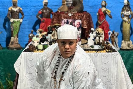 Me Karine, do Templo de Quimbanda Casa de Exu Marab que foi incendiado  