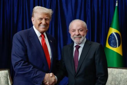 Presidentes durante encontro em outubro, na Malsia