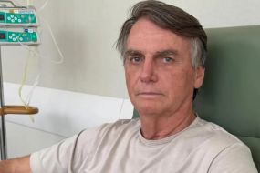 Bolsonaro � submetido a novo procedimento, diz Michelle