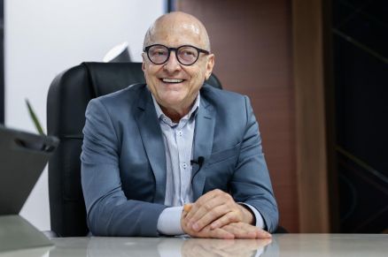 O vice-governador Otaviano Pivetta anunciou a entrega de mesas de esporte na Escola em bairrro de Cuiab�