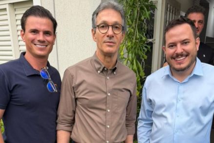 Da Esquerda praDireita: Rafael Iacovacci, Zema e Paulo Henrique Arajo