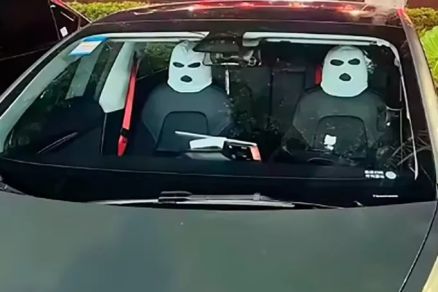 Mascaras usadas para afastar bandidos viraram tendncia 