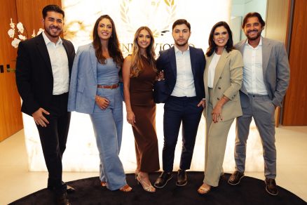 Os dentistas Marcos Fernandes, Ana Laura Trovo, Gabriela Temperani, Gustavo Carvalho, Milena Carvalheira e Jos Eduardo Carvalho