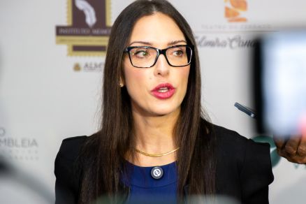 A deputada Janaina Riva, que  presidente do MDB em Mato Grosso