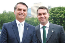 Bolsonaro confirma em carta indica��o de Fl�vio como pr�-candidato