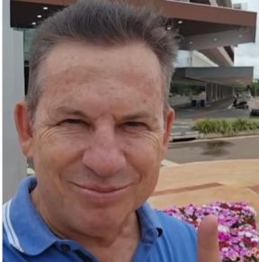 Governador Mauro Mendes ao mostrar obra do Hospital Central