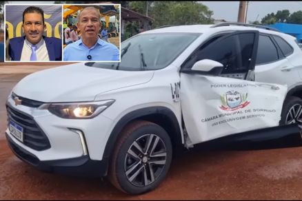 Carro que transportava os vereadores Darci Gon�alves e Wanderley Paulo ( no detalhe) 