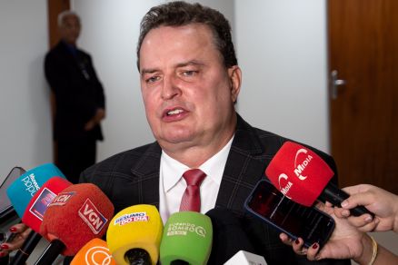 O presidente da Assembleia Legislativa, Max Russi, deve comandar a sess�o sobre vota��o da RGA e contas