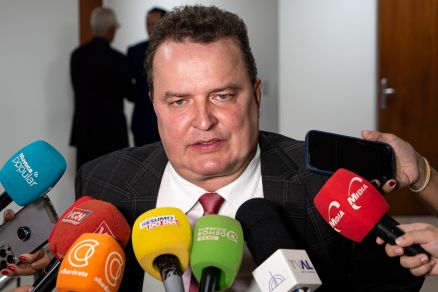 O presidente da Assembleia Legislativa, Max Russi, vai assumir a presid�ncia do Podemos em 2026