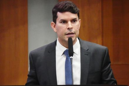 O procurador de Contas, Alisson Carvalho de Alencar, que ser� empossado conselheiro do TCE