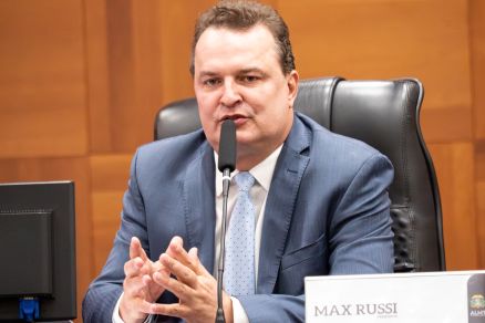 O presidente da Assembleia Legislativa, deputado Max Russi, vai se filiar ao Podemos em mar�o deste ano
