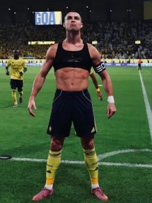 Ganhos de Cristiano Ronaldo com futebol j� ultrapassa os 2 bilh�es de d�lares