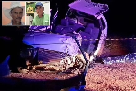 O produtor N�lio Ara�jo e o prefeito Aldecino Lopo (ambos no detalhe): acidente na MT-100