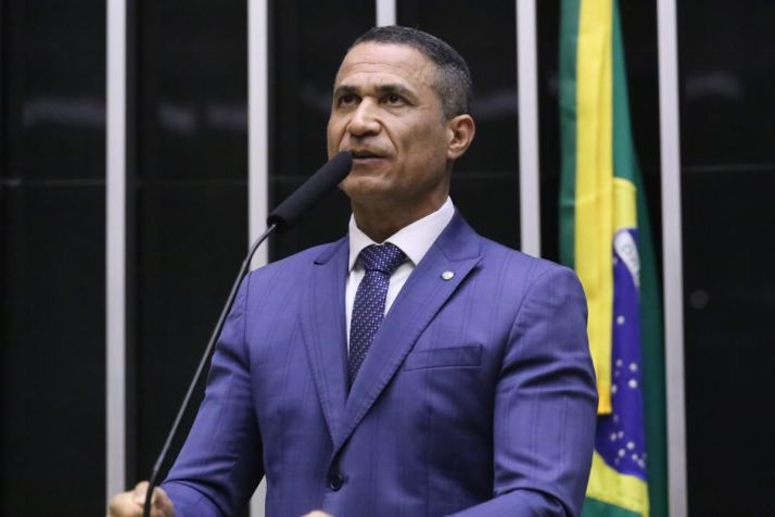 Assis quer revoga��o do ato de acusado de estuprar vulner�vel