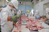 China aplicar� tarifas de 55% � carne brasileira, diz minist�rio