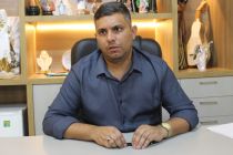 Justi�a imp�e tornozeleira a m�e de prefeito acusada de golpes