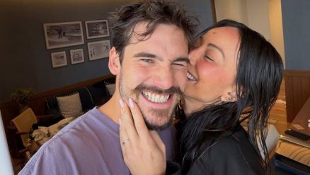 Sabrina Sato pediu Nicolas Prattes em casamento nas redes sociais