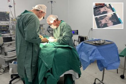 Equipe m�dica realizado cirurgia de beb�s siameses de MT ( no detalhe)