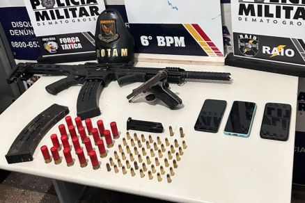 Material apreendido durante uma das abordagens no Munic�pio de C�ceres 