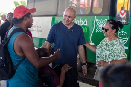 O prefeito de Cuiab�, Abilio Brunini, que participou da permiss�o de uso provis�rio