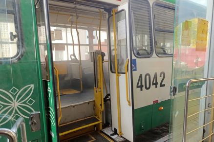 Parte el�trica de �nibus pega fogo na Esta��o Alencastro 