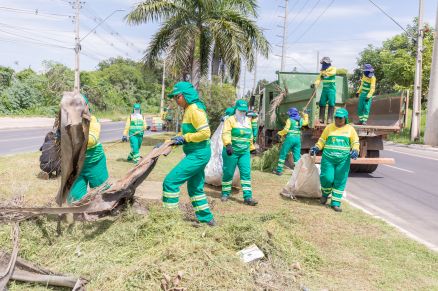 Avenida das Torres recebe servi�os de manuten��o 