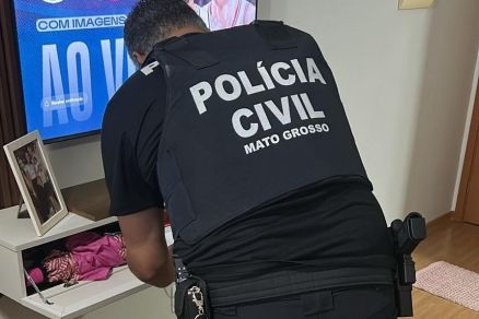 Investigador da Pol�cia Civil durante cumprimento de mandados